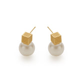 RSNY Diamond Pattern Pearl Stud Earrings - R2064B