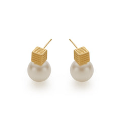 RSNY Diamond Pattern Pearl Stud Earrings - R2064B