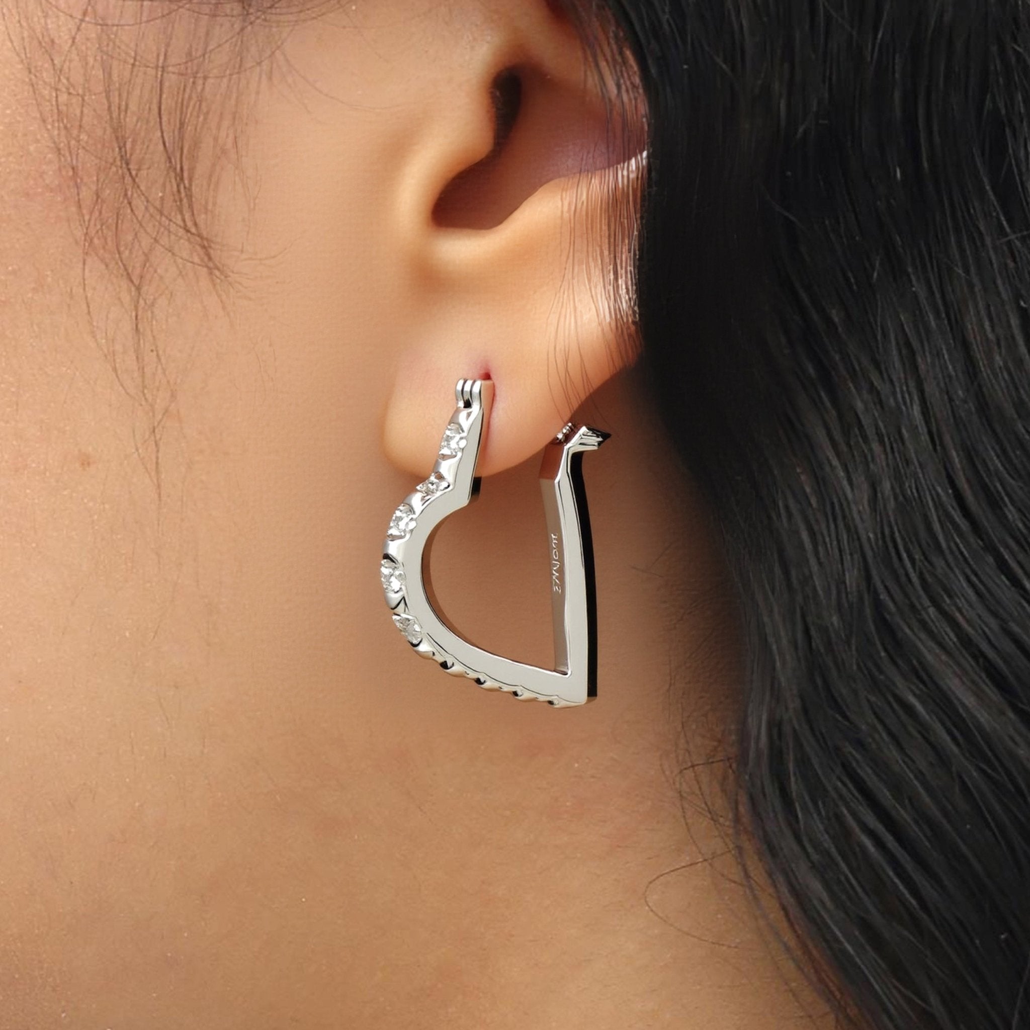 RSNY Diamond Pattern Heart Earrings - R2193A