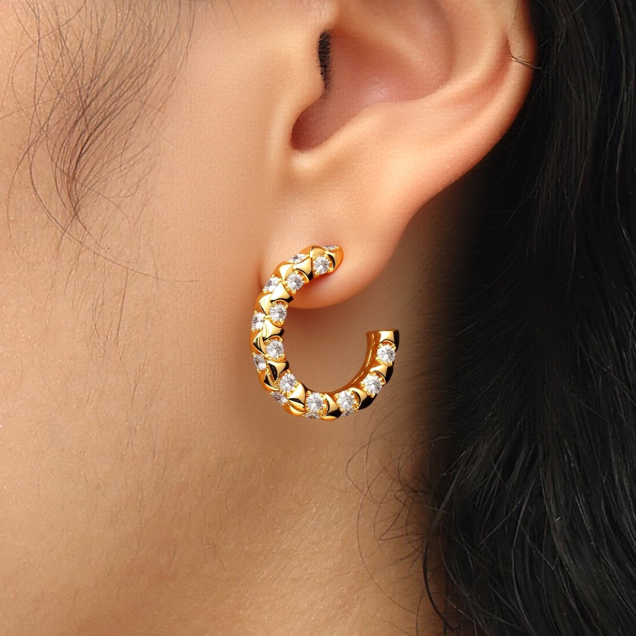 RSNY Diamond Pattern Minimalist Earrings - R2194B