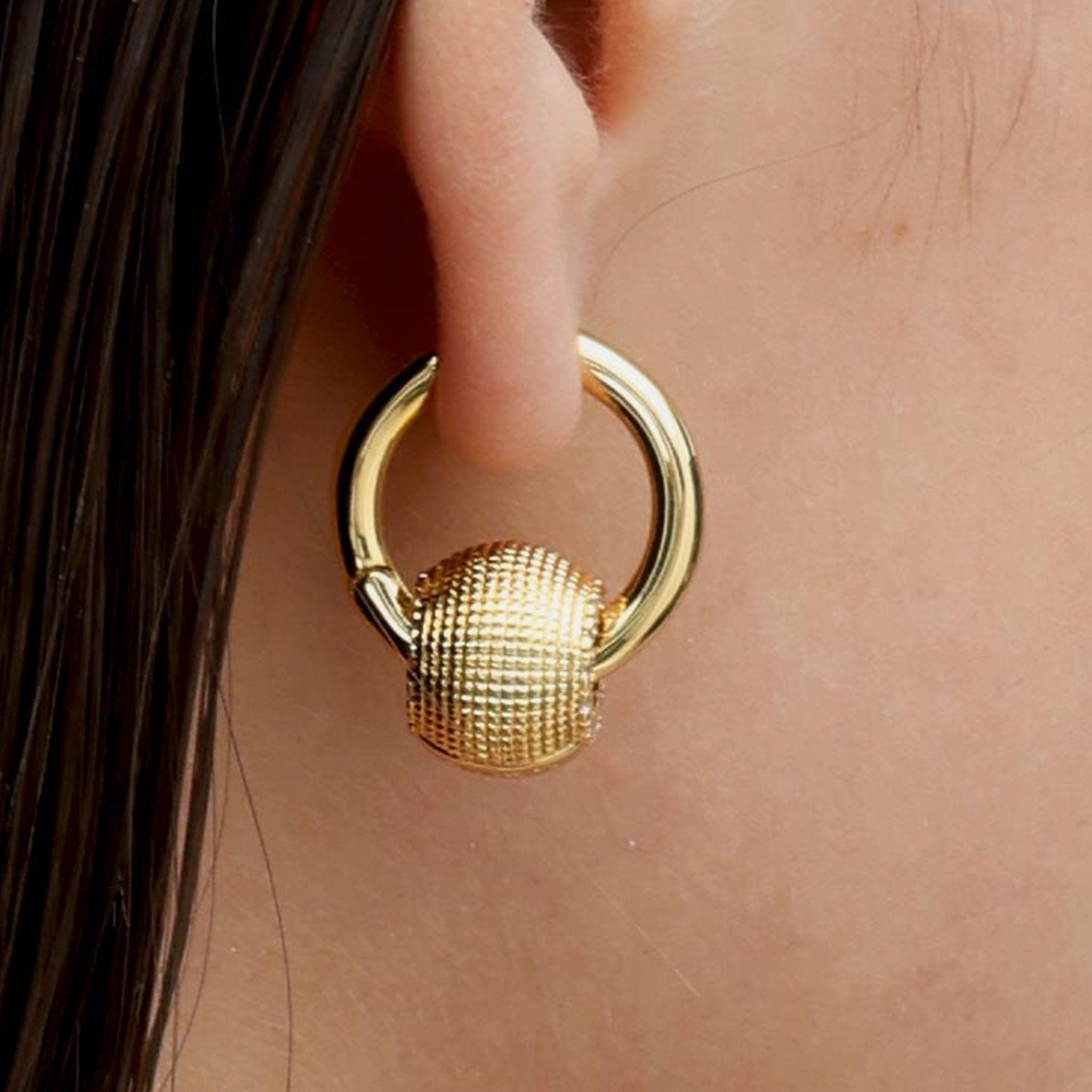 RSNY Diamond Textured Earrings - R2157B