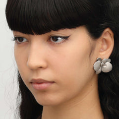 RSNY flower stud earrings - R2015