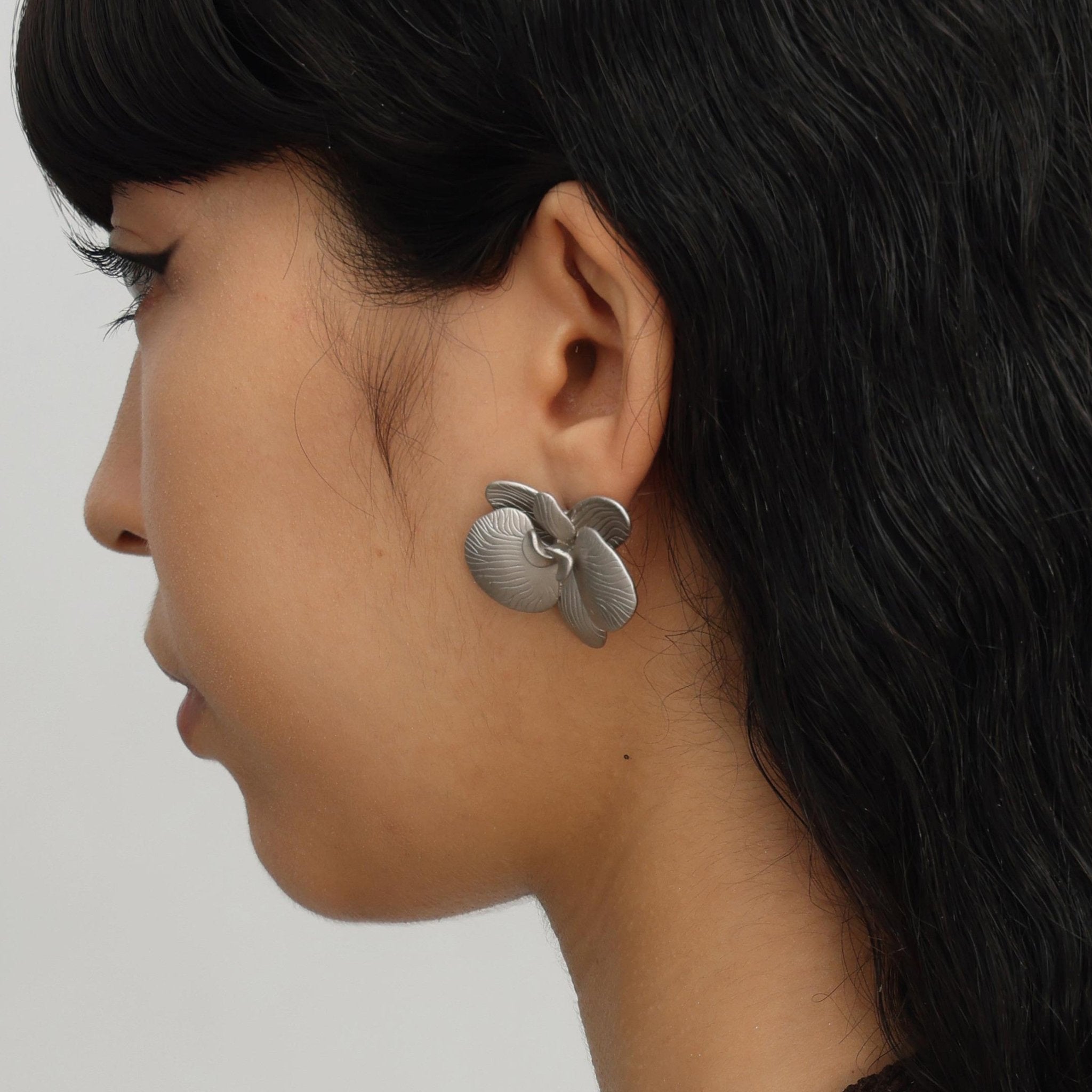 RSNY flower stud earrings - R2015