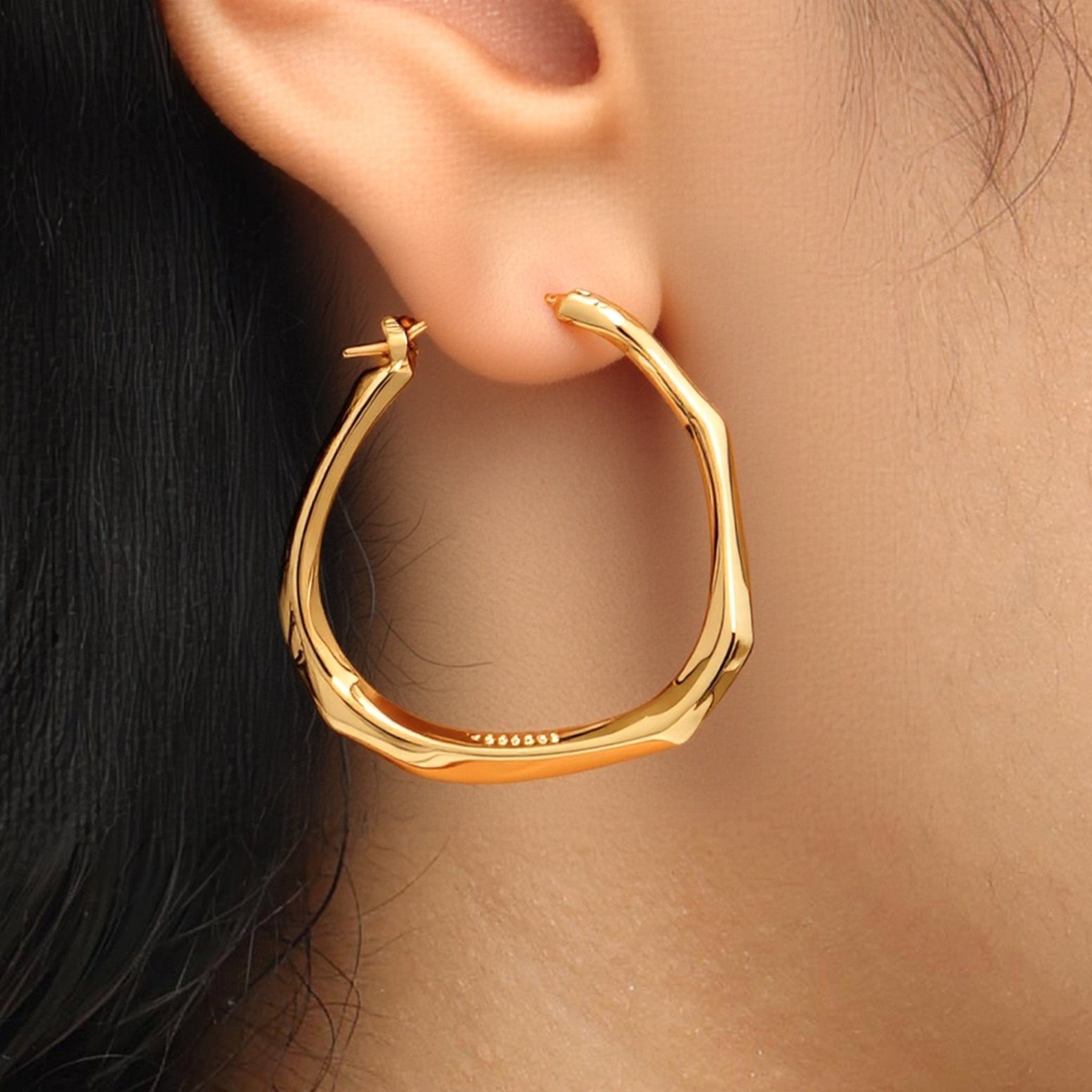 RSNY Geometric Line Earrings - R2214B