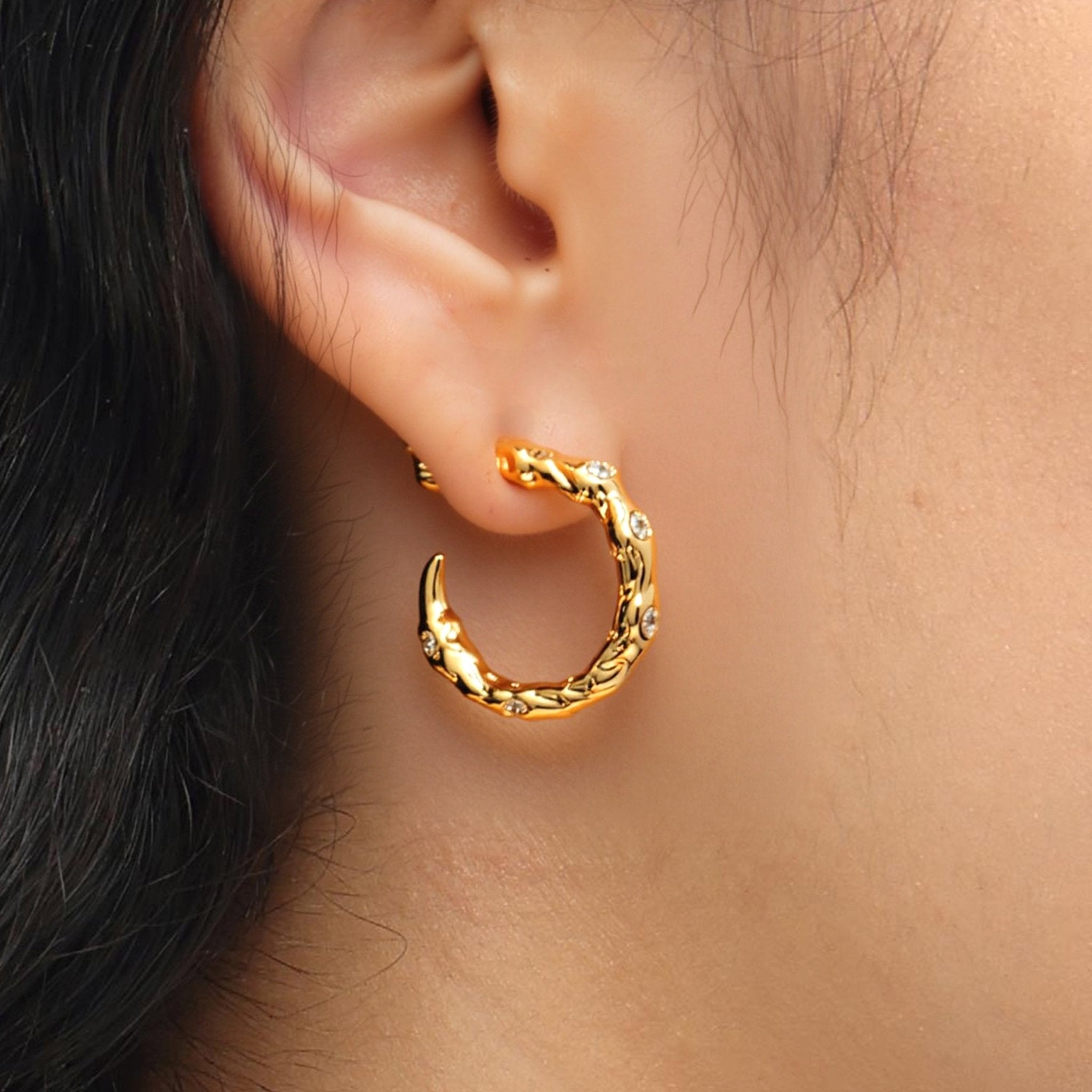 RSNY Geometric Line Earrings - R2239B