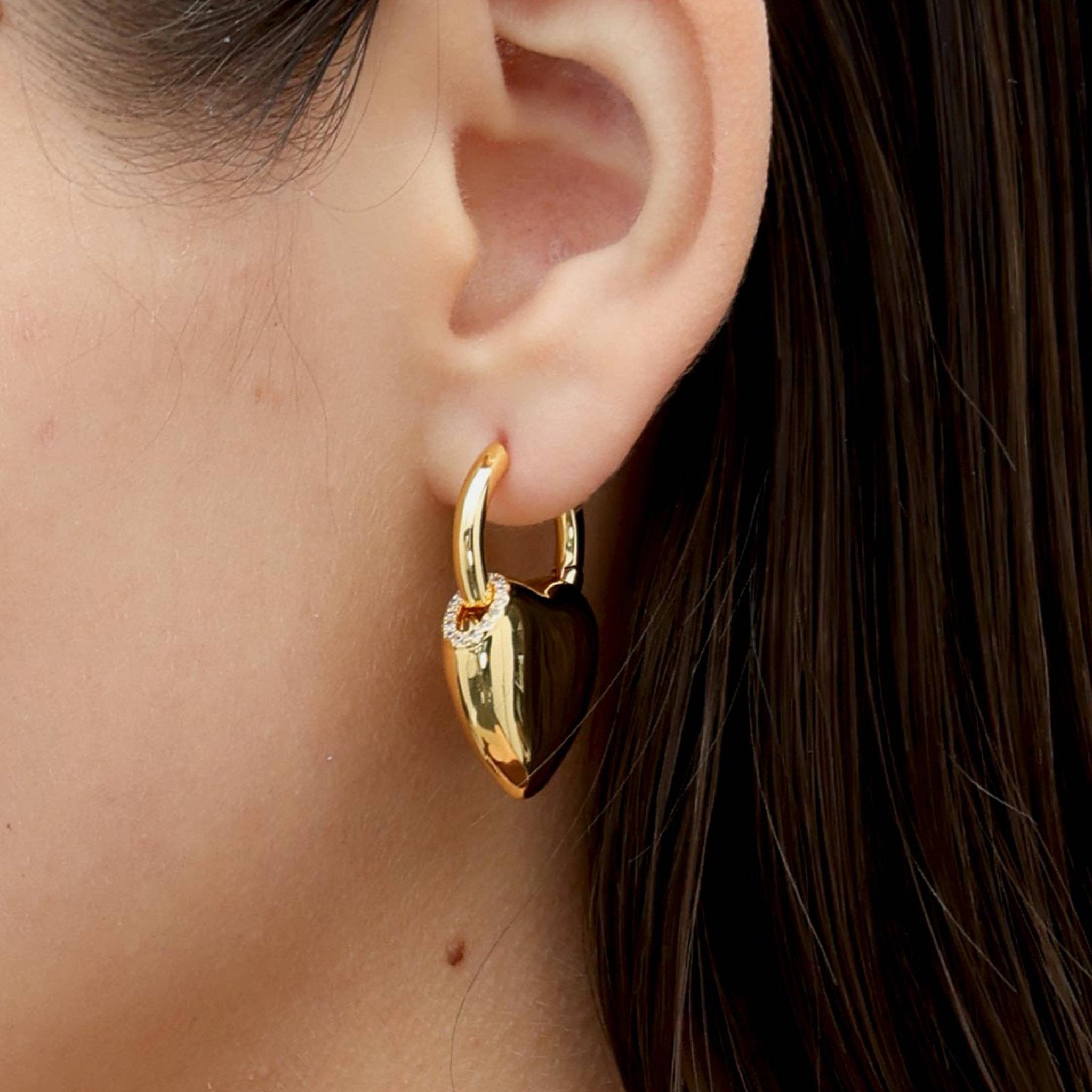 RSNY love shape earrings - R2159B