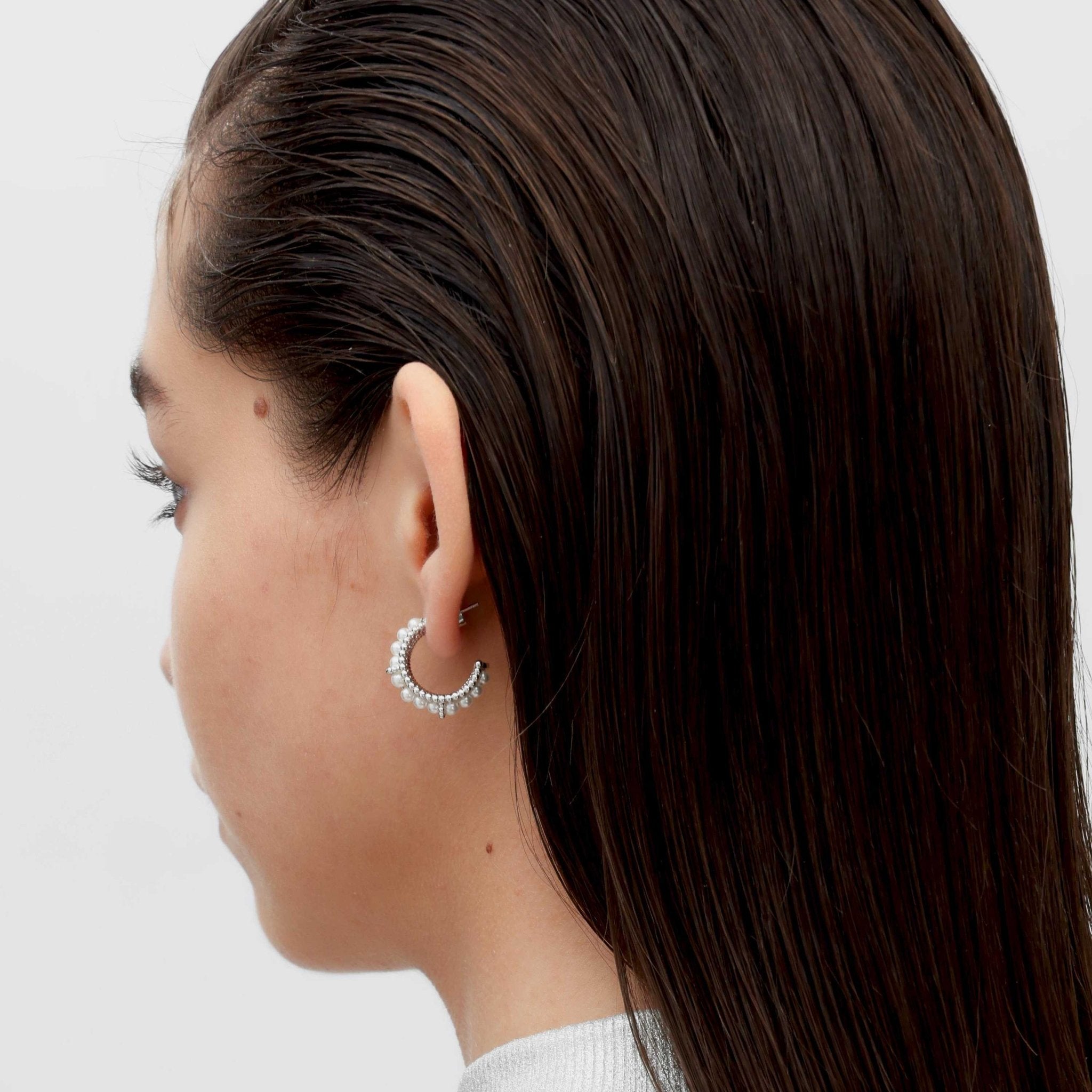 RSNY pearl earrings - R2153A