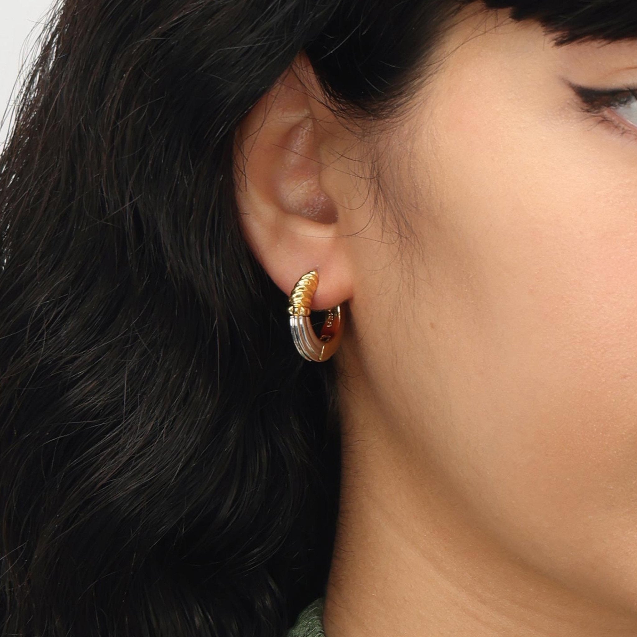 RSNY Roman stitching texture earrings - R2045A