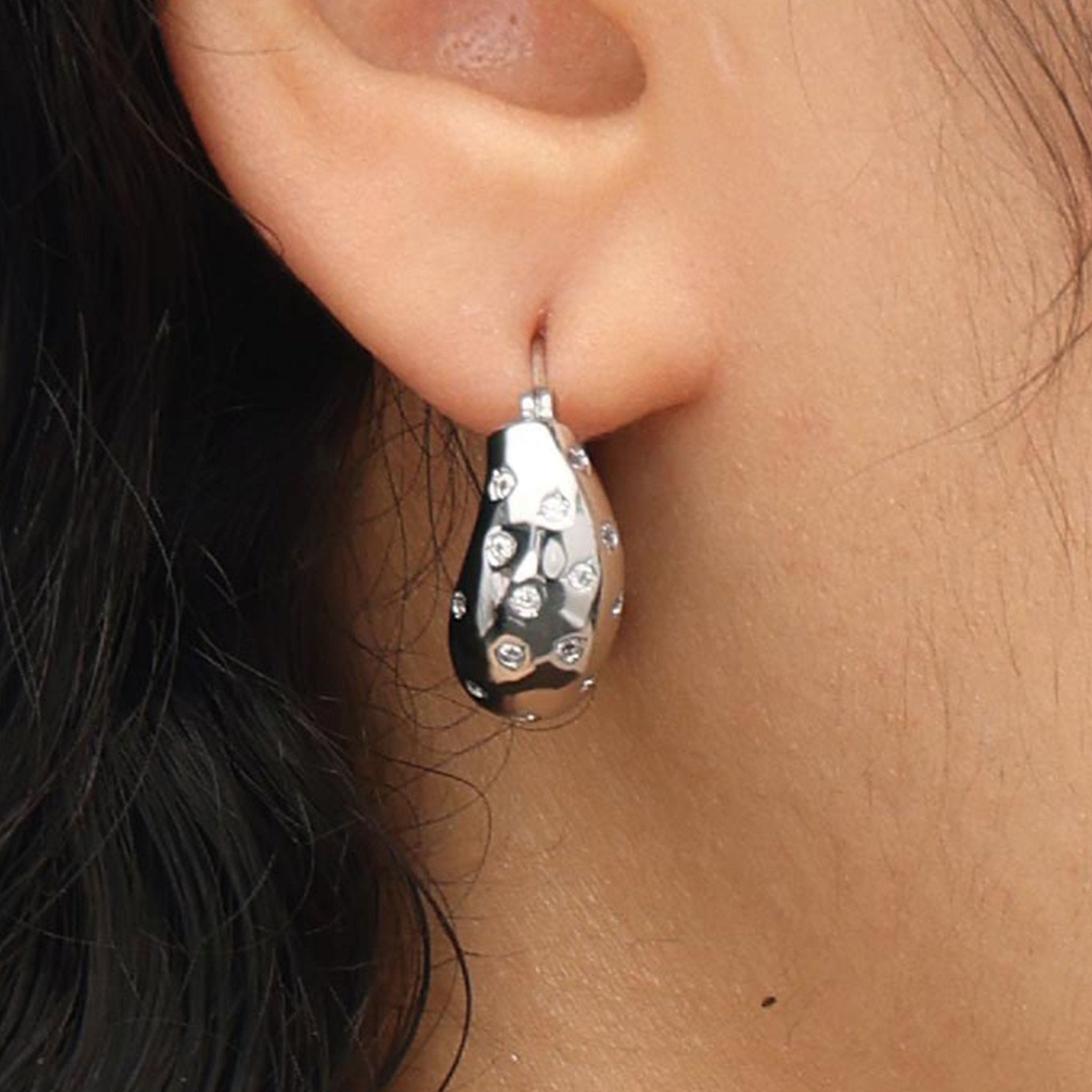 RSNY simple line earrings - R2123A