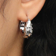 RSNY simple line earrings - R2123A