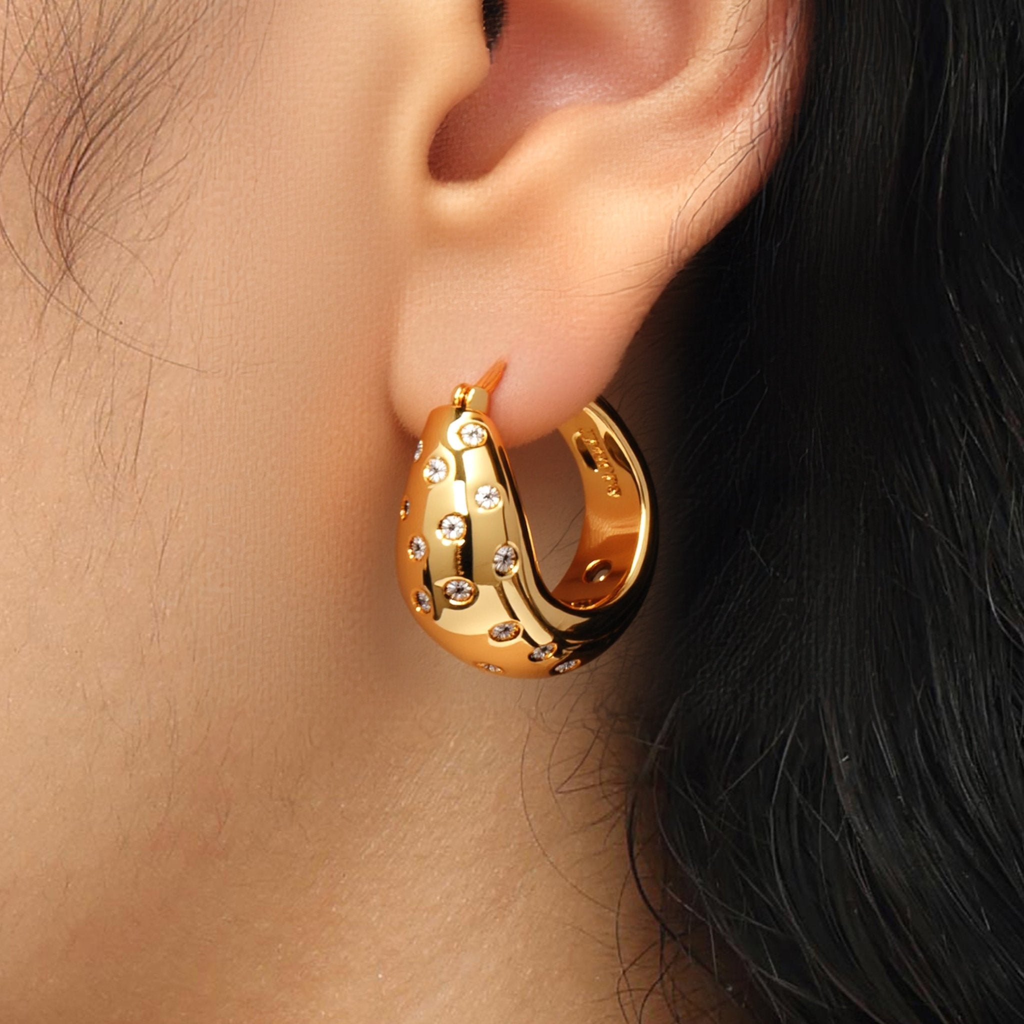 RSNY simple line earrings - R2123B