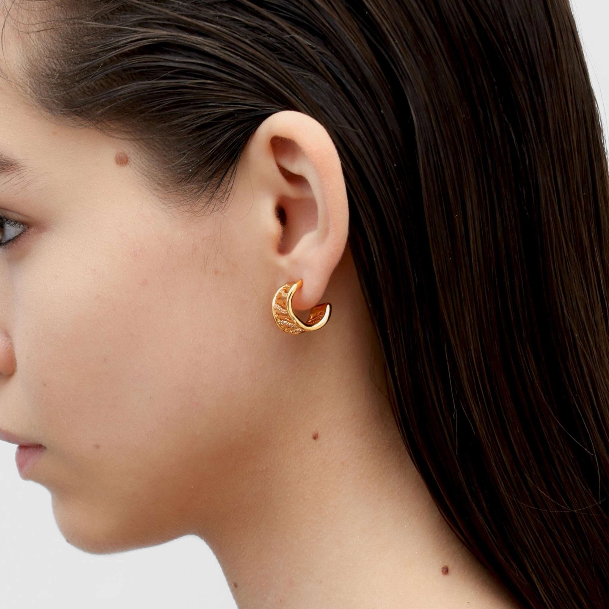 RSNY simple line earrings - R2124B