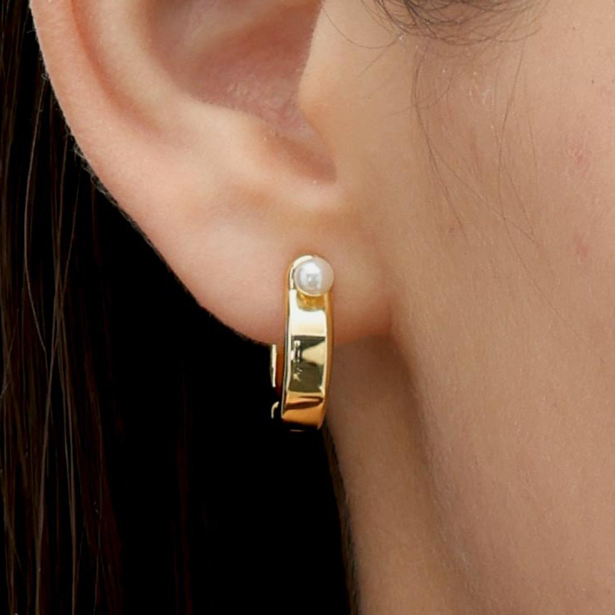 RSNY simple pearl earrings - R2110B