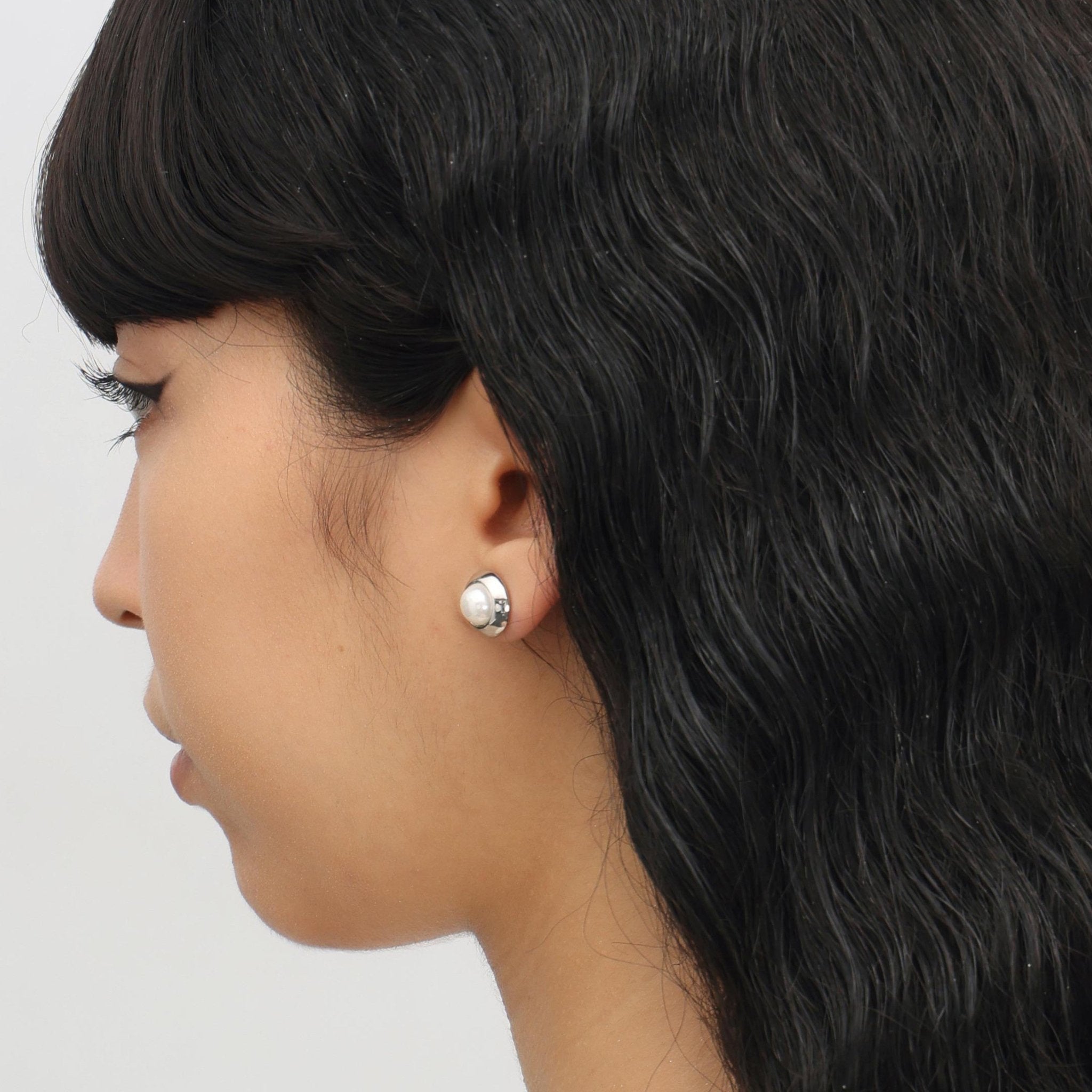 RSNY simple pearl stud earrings - R2046A
