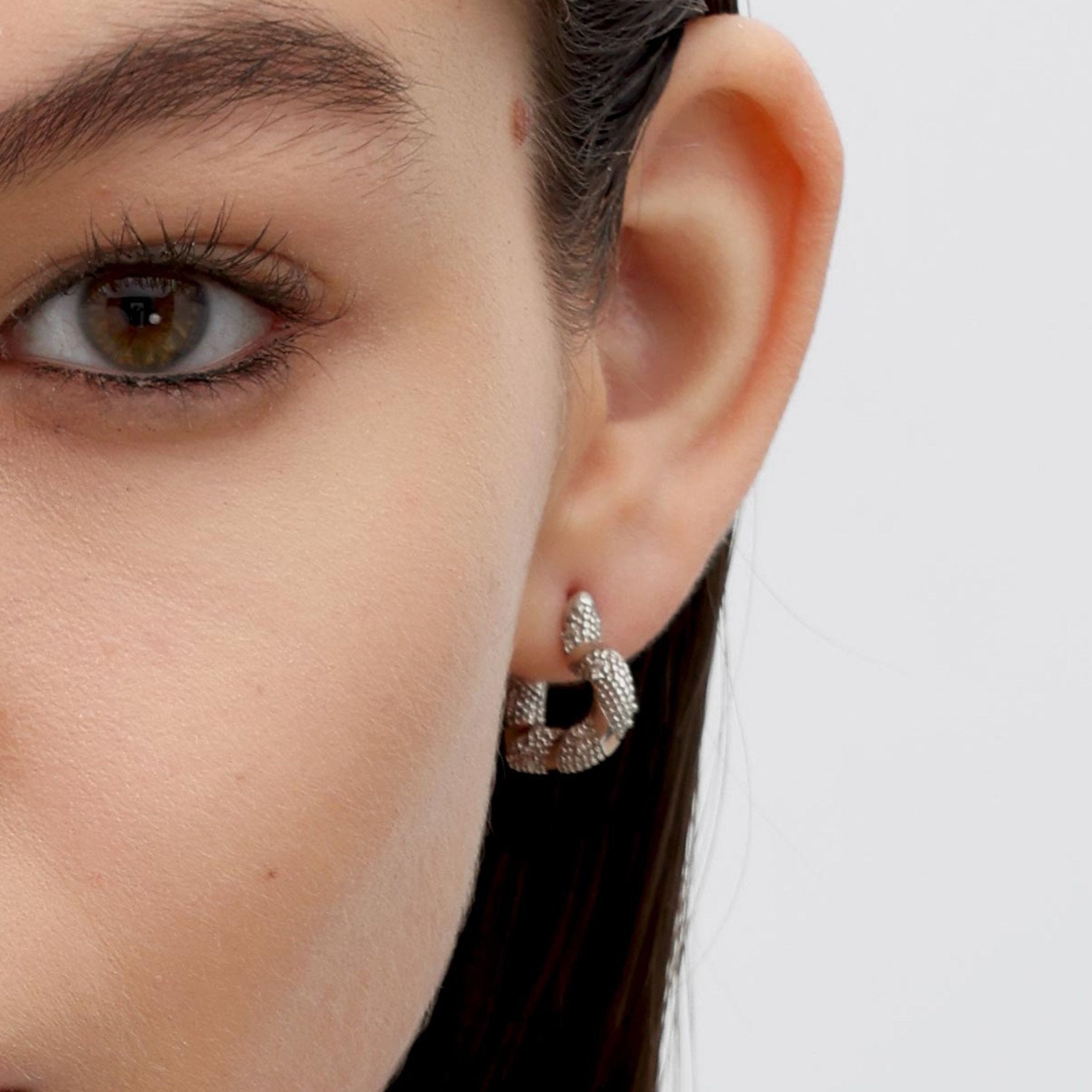 RSNY winding love stud earrings - R2185A